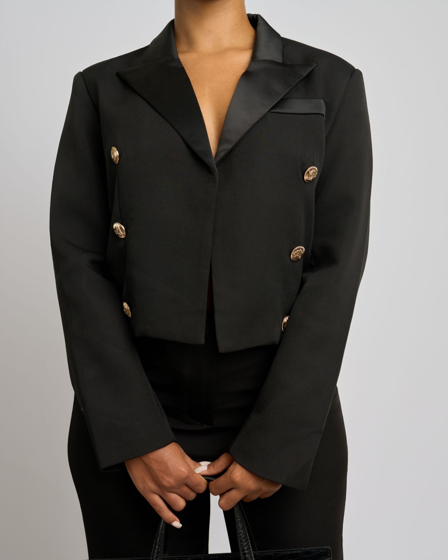 ICONIC MUSE CROP BLAZER